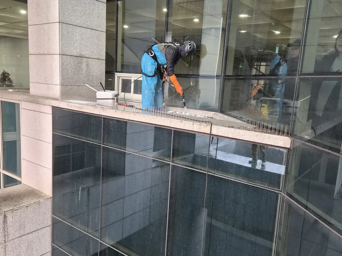 괴산군 감물면 건물 복도·대기 동선 야간 위생청소 사례 - 행진크린