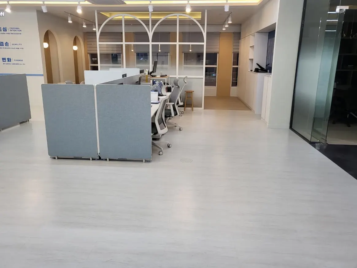 보은군 내북면 사업장 복도·대기 동선 야간 위생청소 사례 - 행진크린
