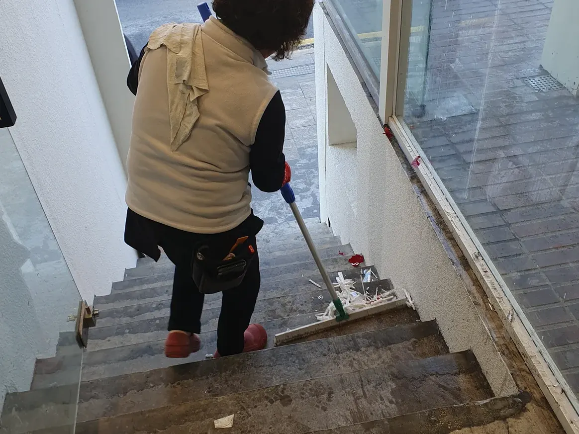 괴산군 청천면 출입 계단·입구 세면대 살균 위생청소 사례 - 행진크린
